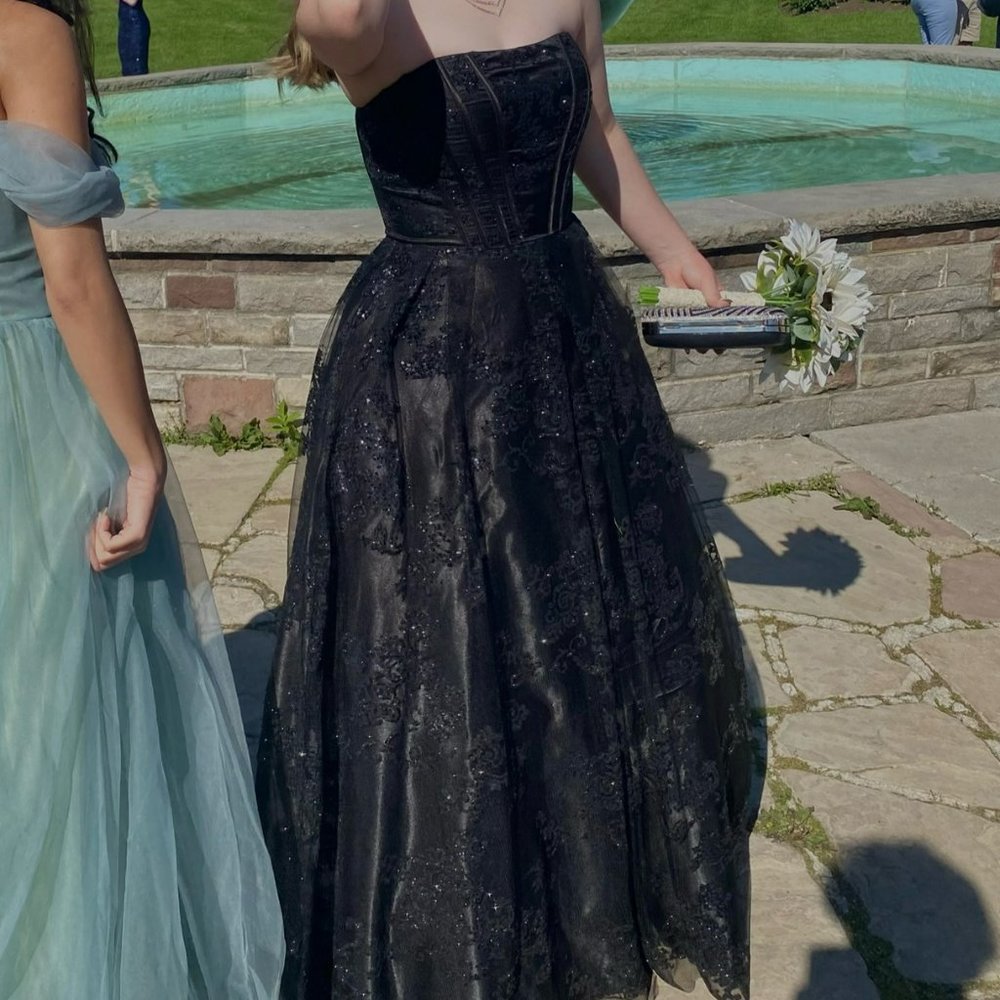 Prom Dress - Picture 1 of 2